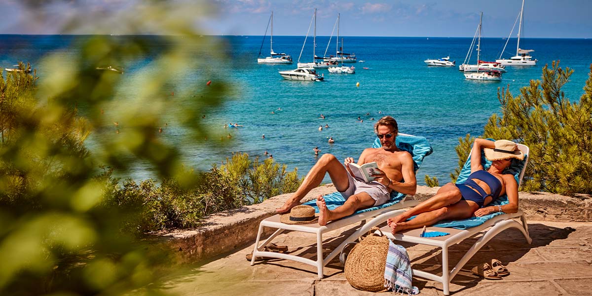 ofertas universal beach hotels