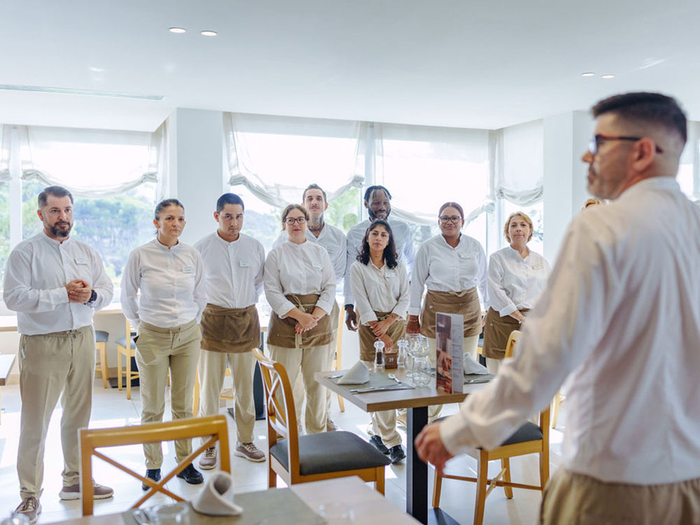 sobre nosotros sobre nosotros universal hotel bikini