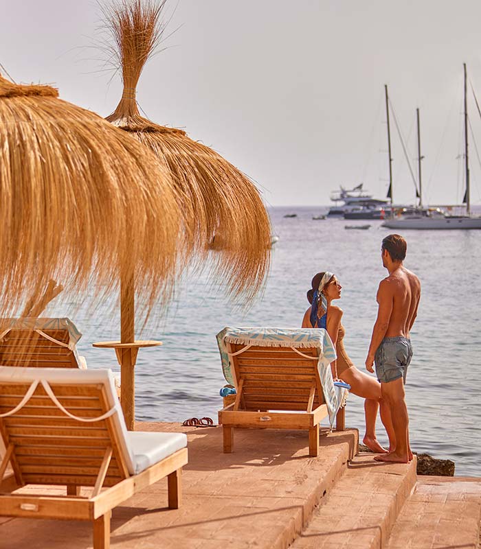 aqua beach club universal beach hotels