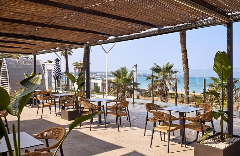 Gruppen universal beach hotels