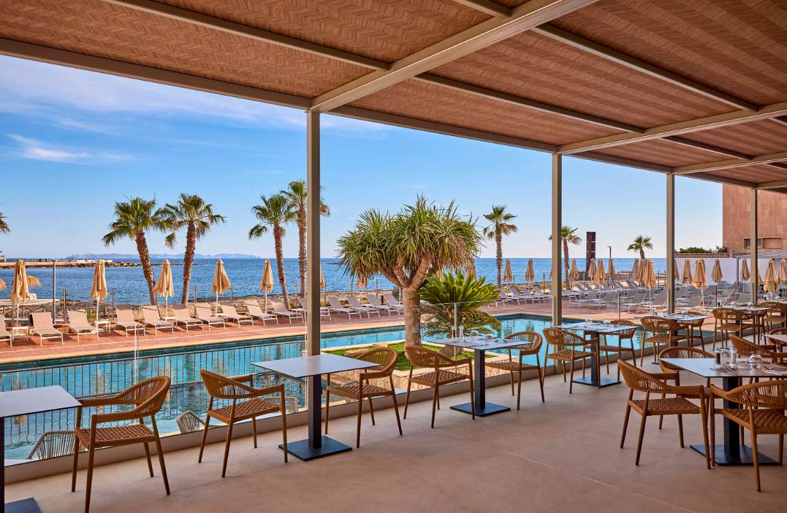 Gruppen universal beach hotels