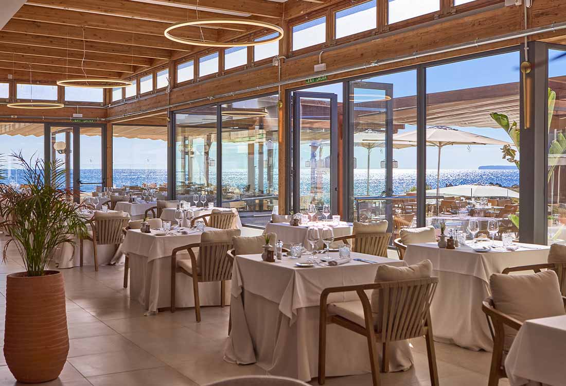 instalaciones grupos universal beach hotels