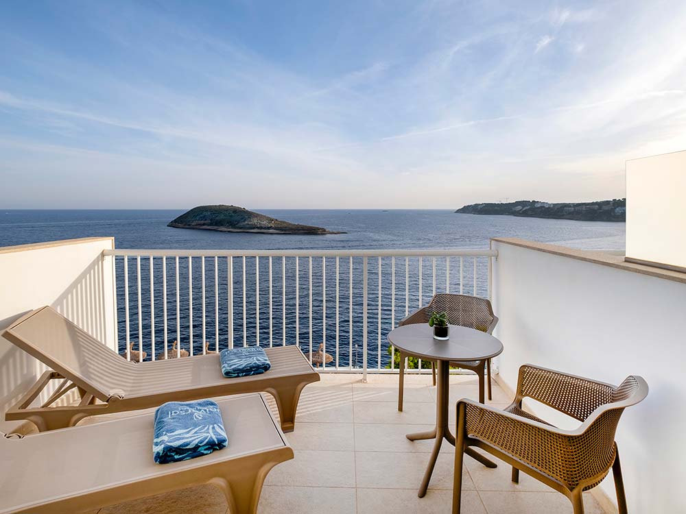 Camera con vista mare e solarium hotel florida magaluf