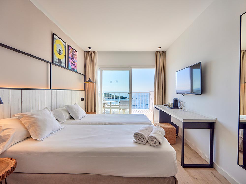 Camera con vista mare e solarium hotel florida magaluf