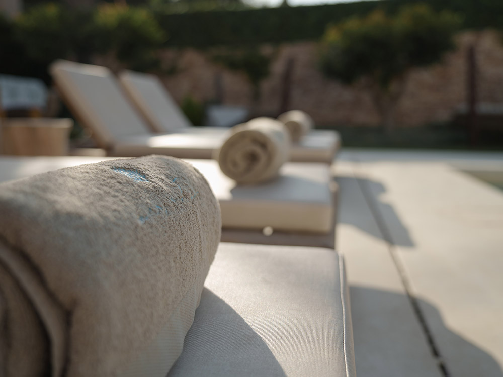 Otros servicios Otros servicios suite mar suites formentera by universal beach hotels