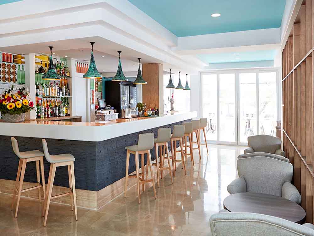 restaurante snack bar universal apartamentos laguna garden