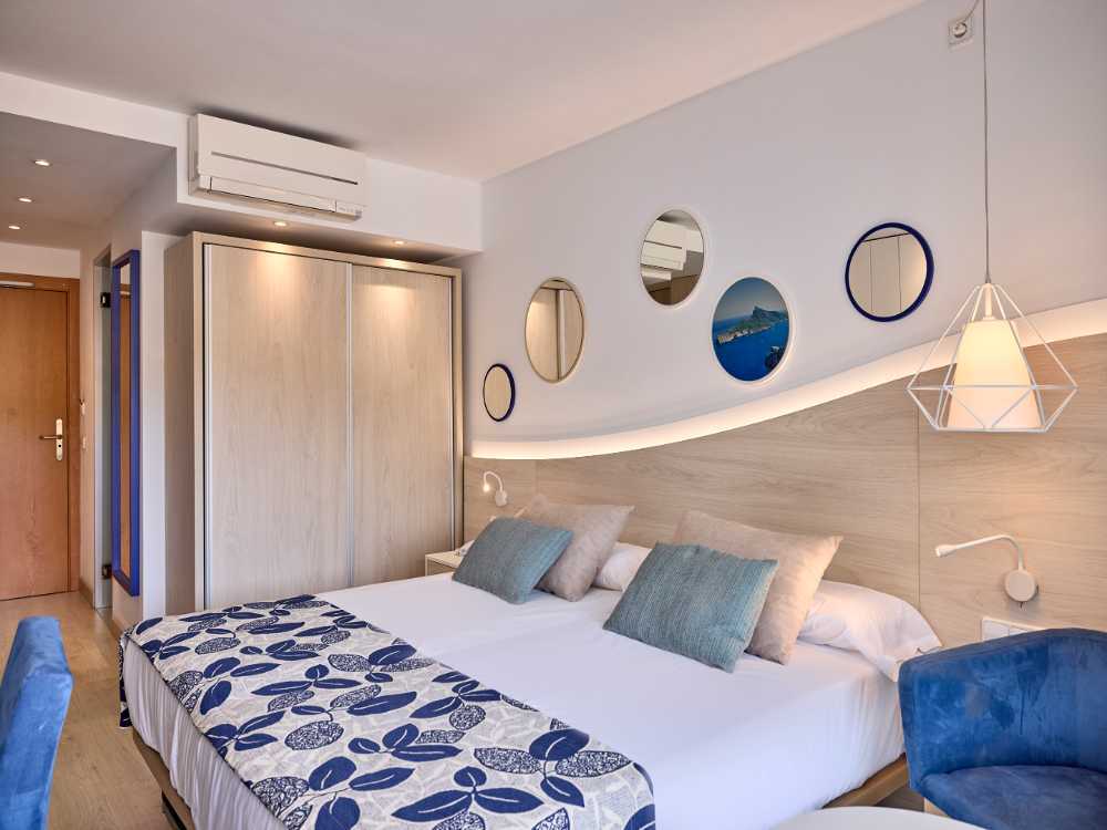 universal aparthotel don camilo