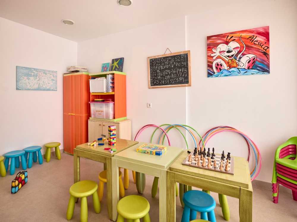 universal aparthotel don camilo actividades para toda la familia universal aparthotel don camilo