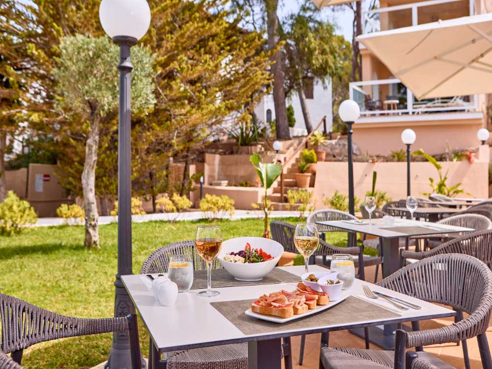 universal aparthotel don camilo servicio gastronomia universal aparthotel don camilo