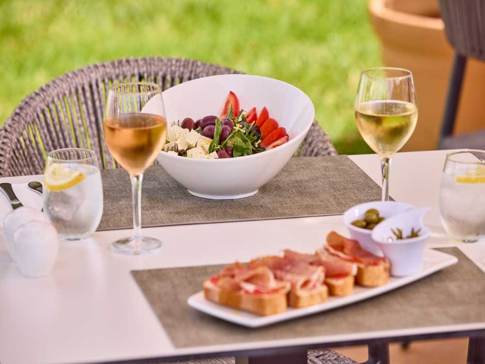 universal aparthotel don camilo servicio gastronomia universal aparthotel don camilo