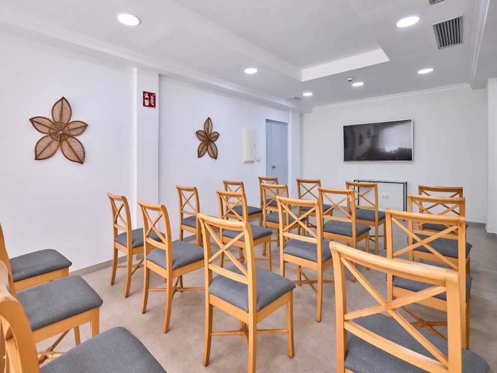 universal aparthotel don camilo otros servicios universal aparthotel don camilo