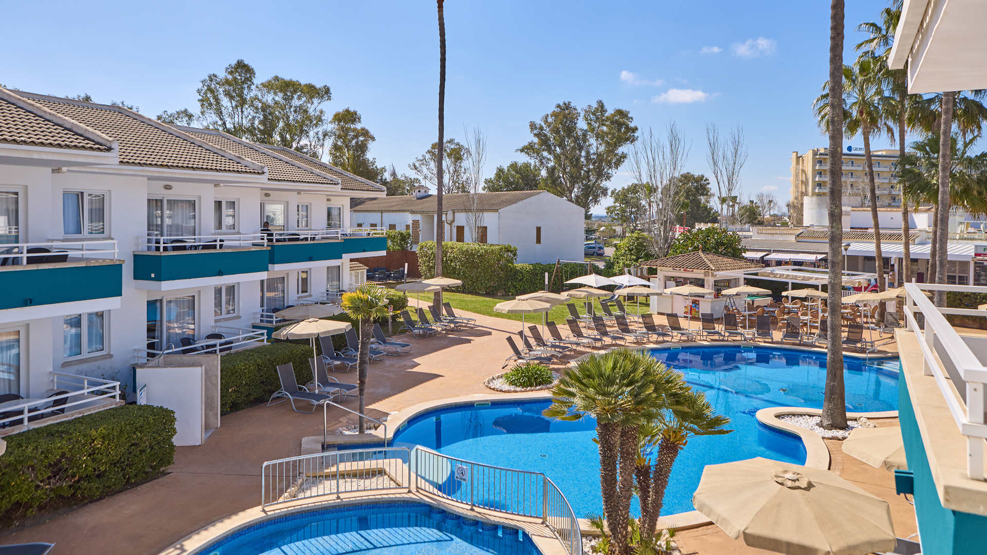 universal hotel aparthotel elisa universal beach hotels