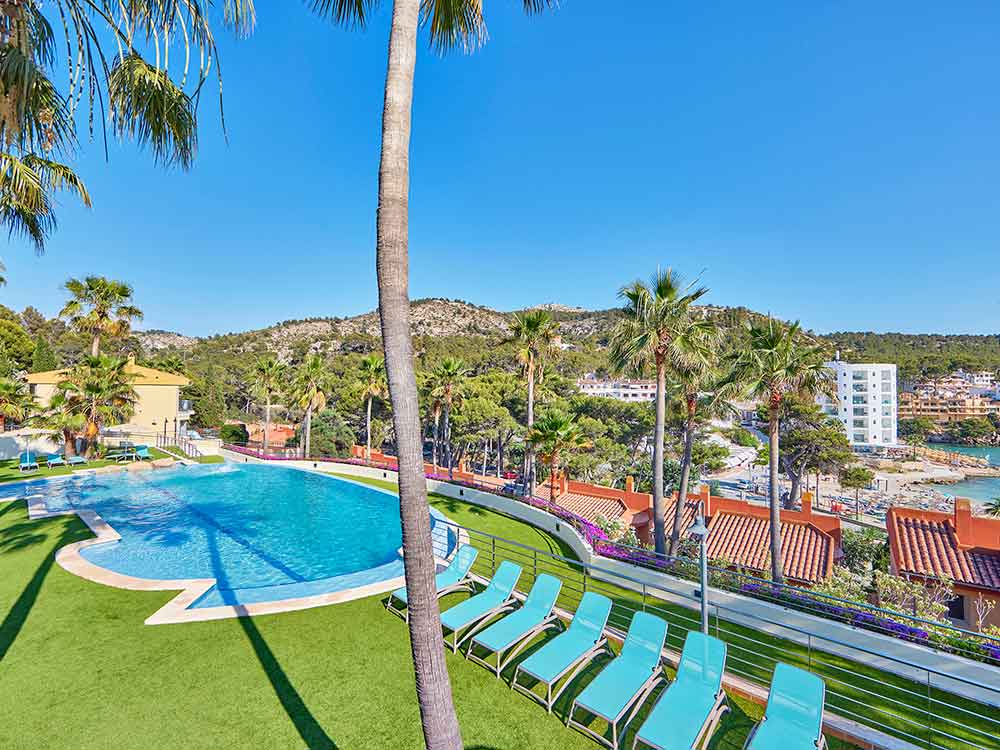 servicio piscina universal aquamarin beach houses