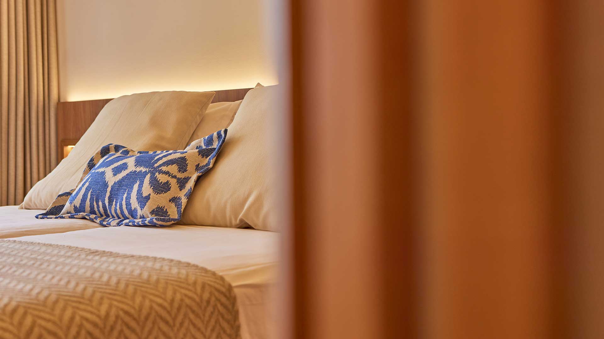 universal grand leon spa universal beach hotels