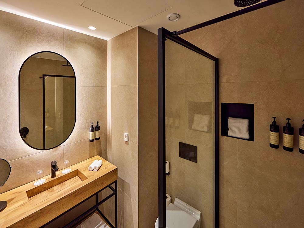 Single room universal grand leon spa