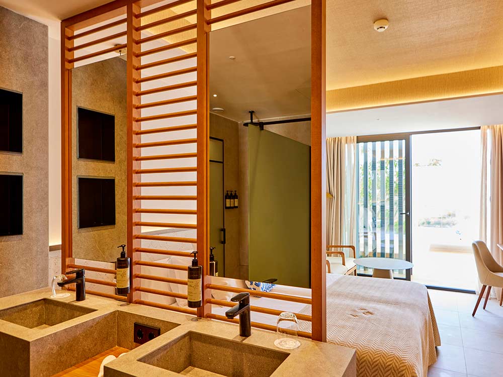 Junior Suites with side sea view and private pool universal grand leon spa