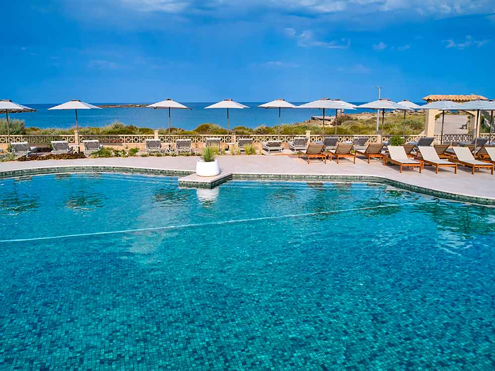 piscinas y solarium universal grand leon spa