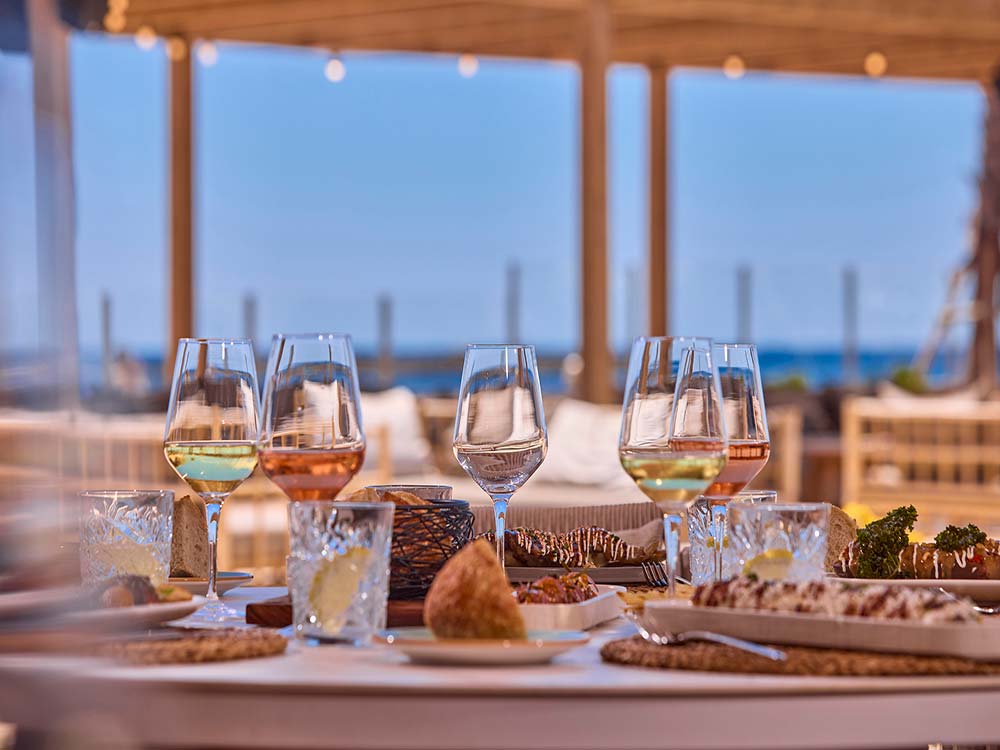 restaurantes y bares universal grand leon spa