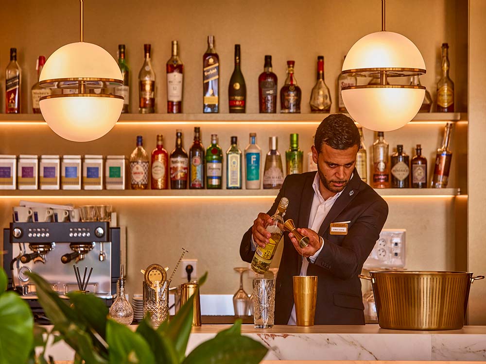 restaurantes y bares universal grand leon spa