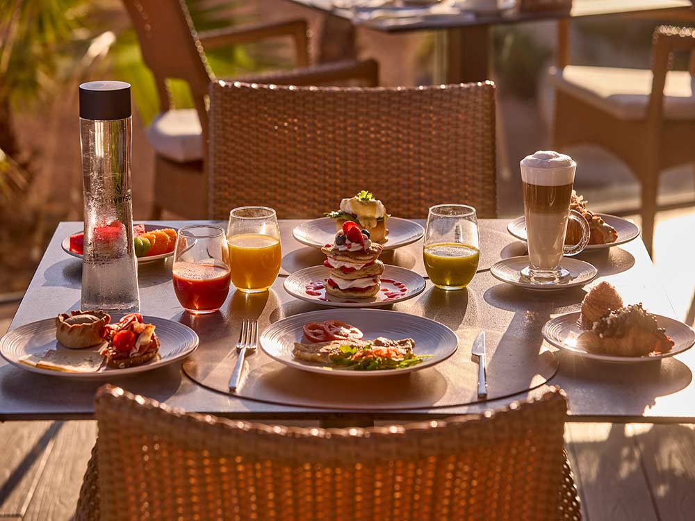 restaurantes y bares universal grand leon spa