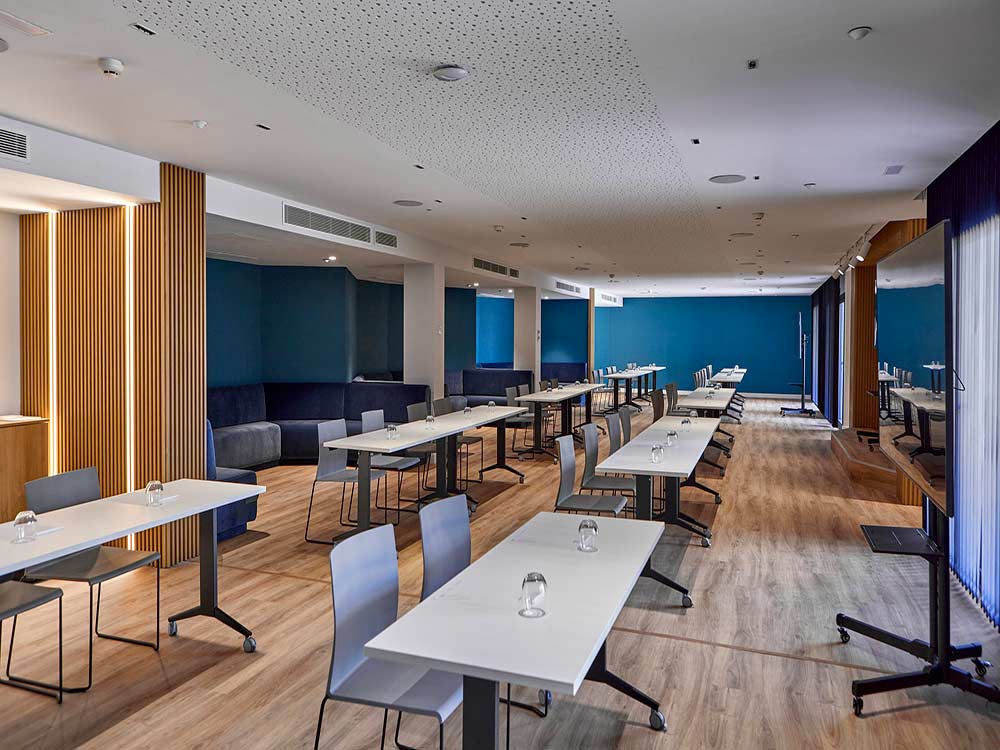 salas de reuniones universal grand leon spa