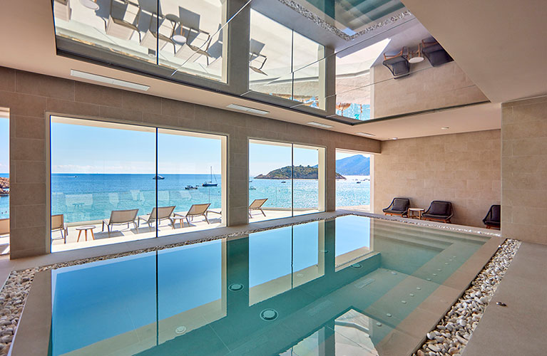 Aqua spa wellness service hotel aquamarin