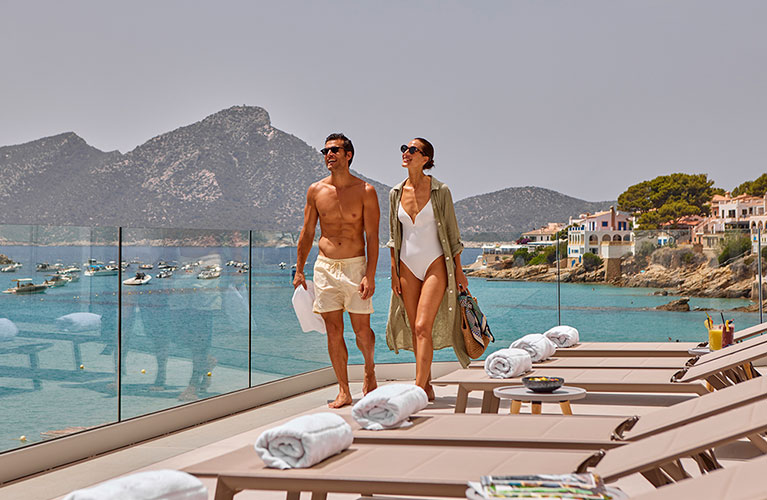 Aqua spa wellness service universal hotel aquamarin