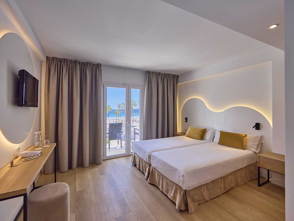 Rooms with pool view Rooms with pool view universal hotel bikini