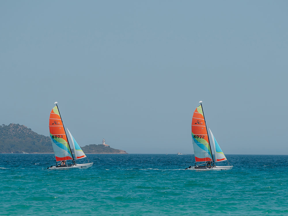 Wasseraktivitäten universal hotel bikini