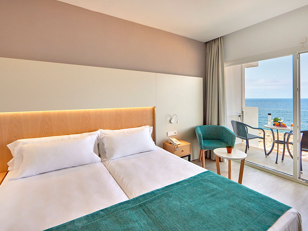 habitación vista mar universal hotel cabo blanco-adults only