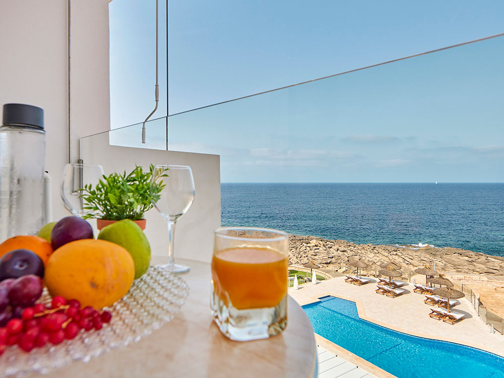 habitación vista mar universal hotel cabo blanco-adults only