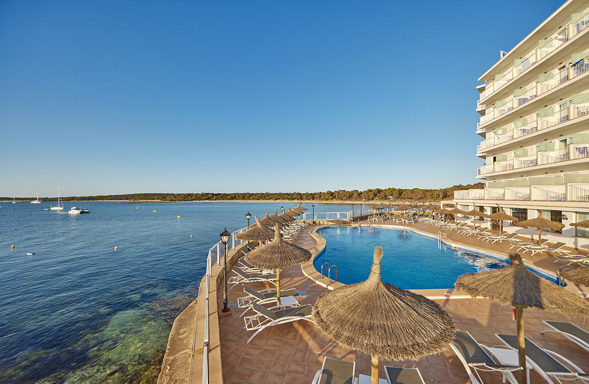 servicio piscina universal hotel casa marquesa