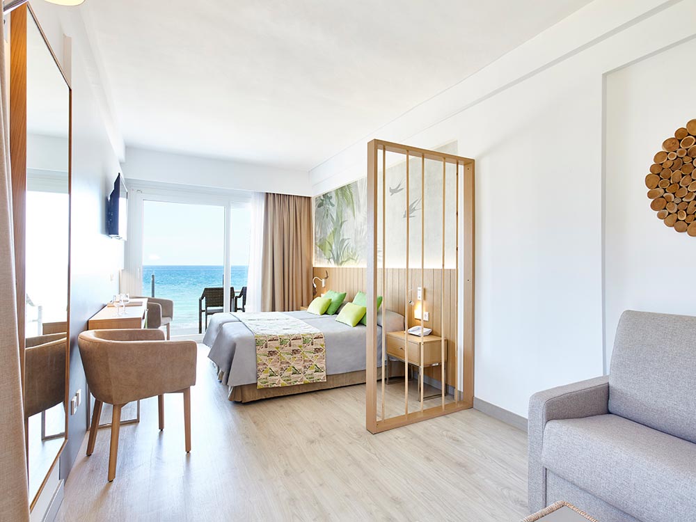Junior Suite mit Meerblick Junior Suite mit Meerblick universal hotel castell royal