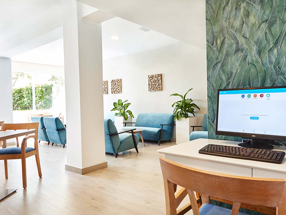 Weitere Serviceleistungen Weitere Serviceleistungen universal hotel castell royal