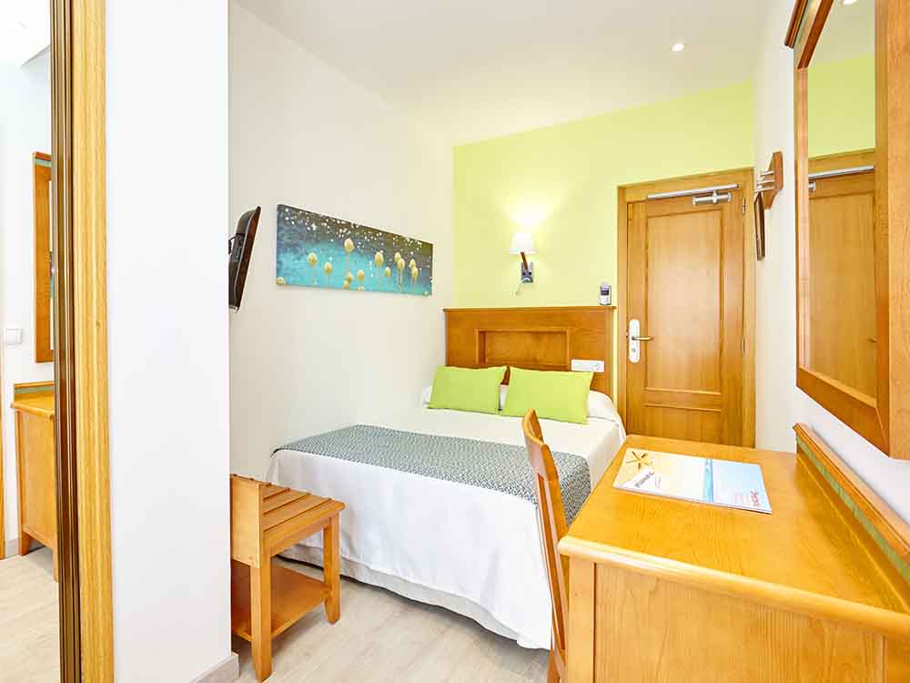 Einzelzimmer universal hotel laguna