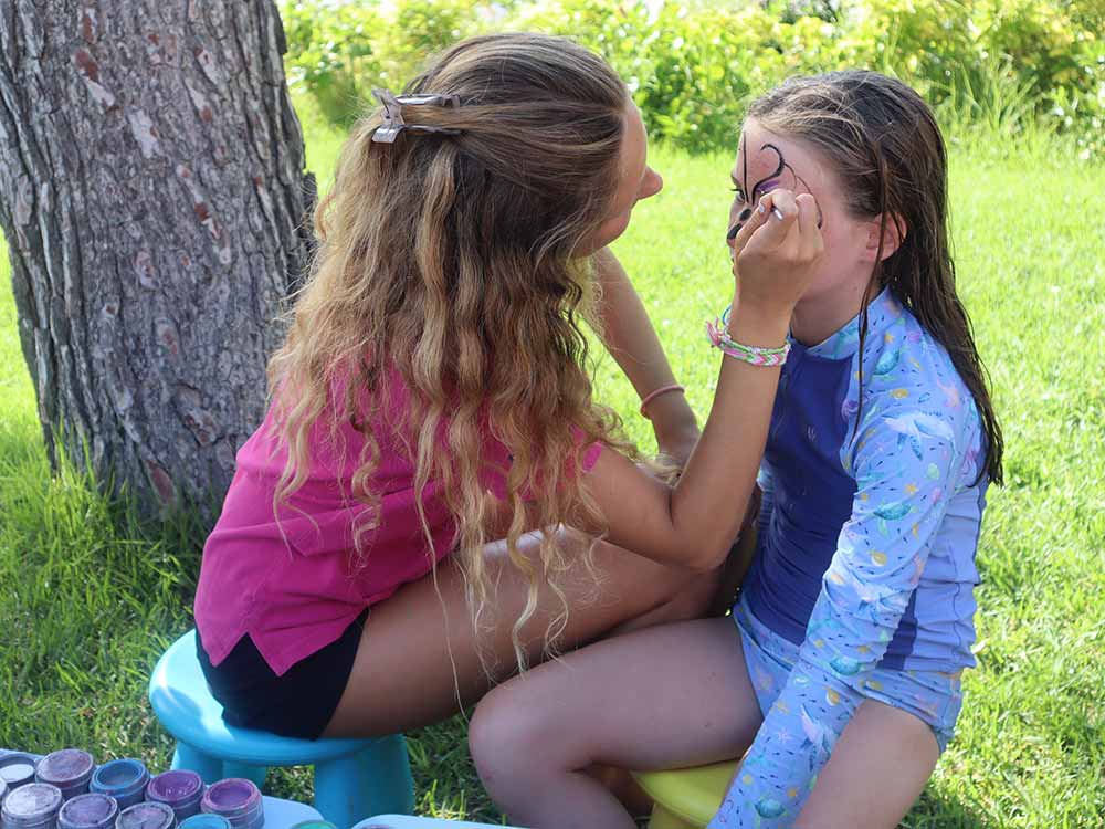 Actividades servicio entretenimiento universal hotel lido park spa