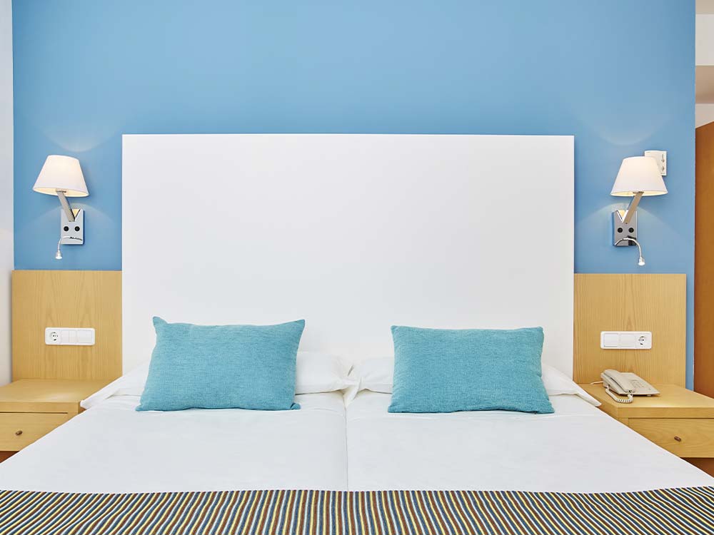 Standardzimmer Standardzimmer universal hotel marques