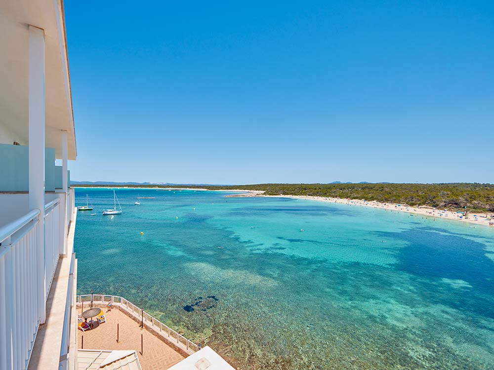 Superior Zimmer mit Meerblick Superior Zimmer mit Meerblick universal hotel marques