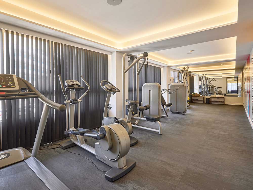 Sports service Sports service universal hotel neptuno adults only
