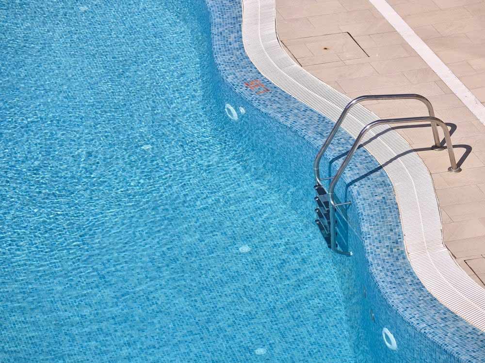 Pool and sunbathing service Pool and sunbathing service universal hotel neptuno adults only