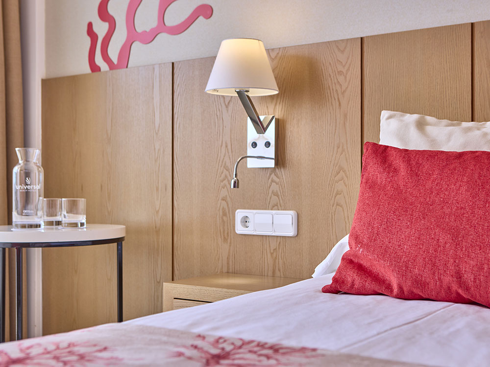 Camera vista mare laterale Camera vista mare laterale universal hotel perla