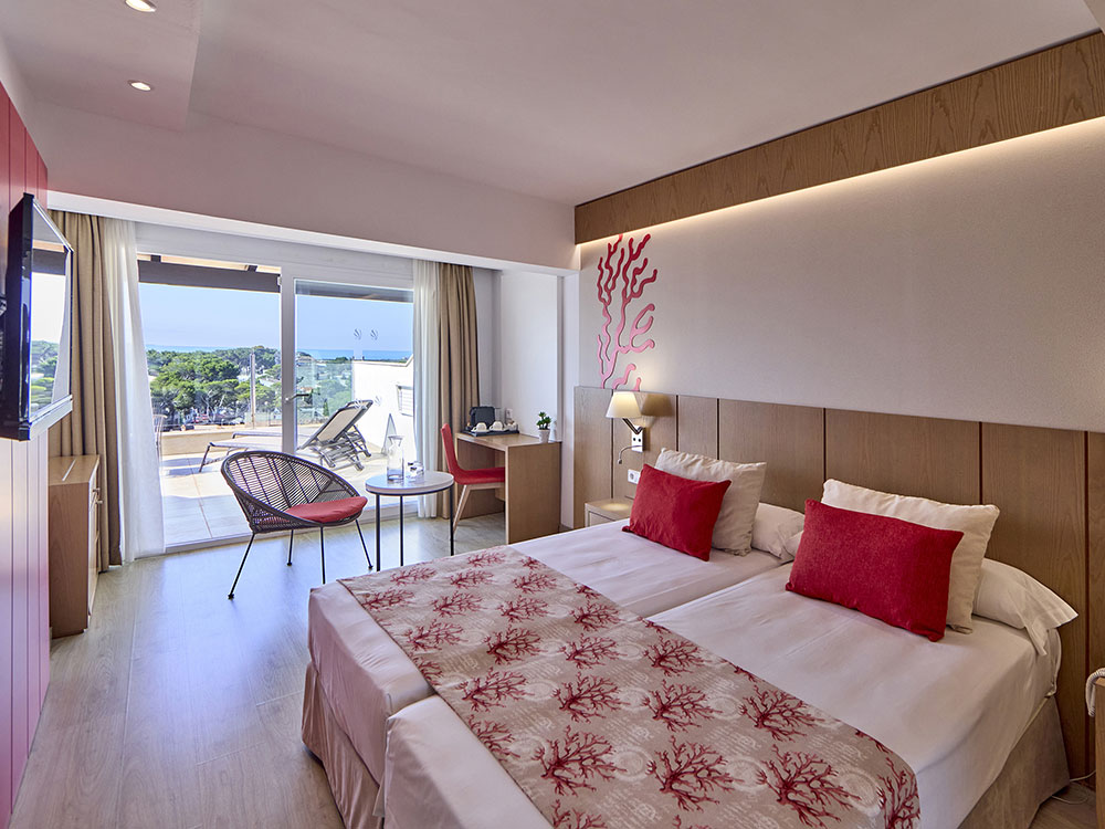 Camera vista mare con terrazza Camera vista mare con terrazza universal hotel perla