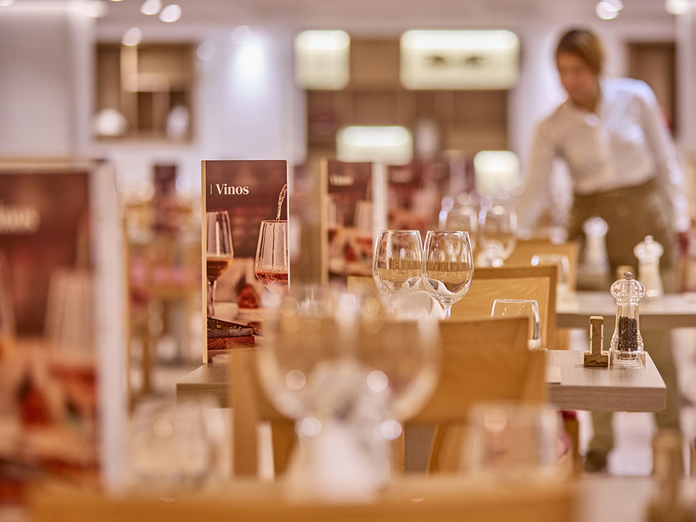gastronomie restaurant et bars universal hotel perla