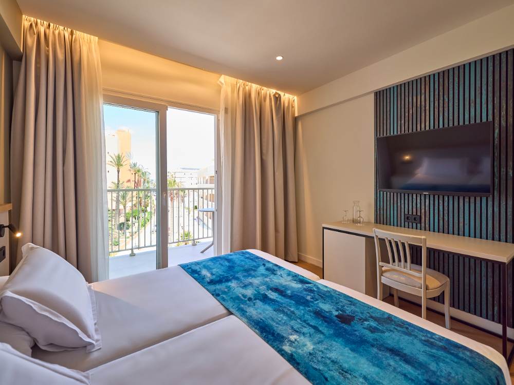 Camera standard universal hotel romantica