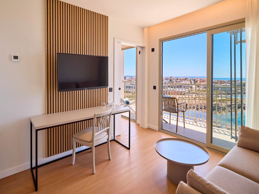 Suite vista mare frontale universal hotel romantica