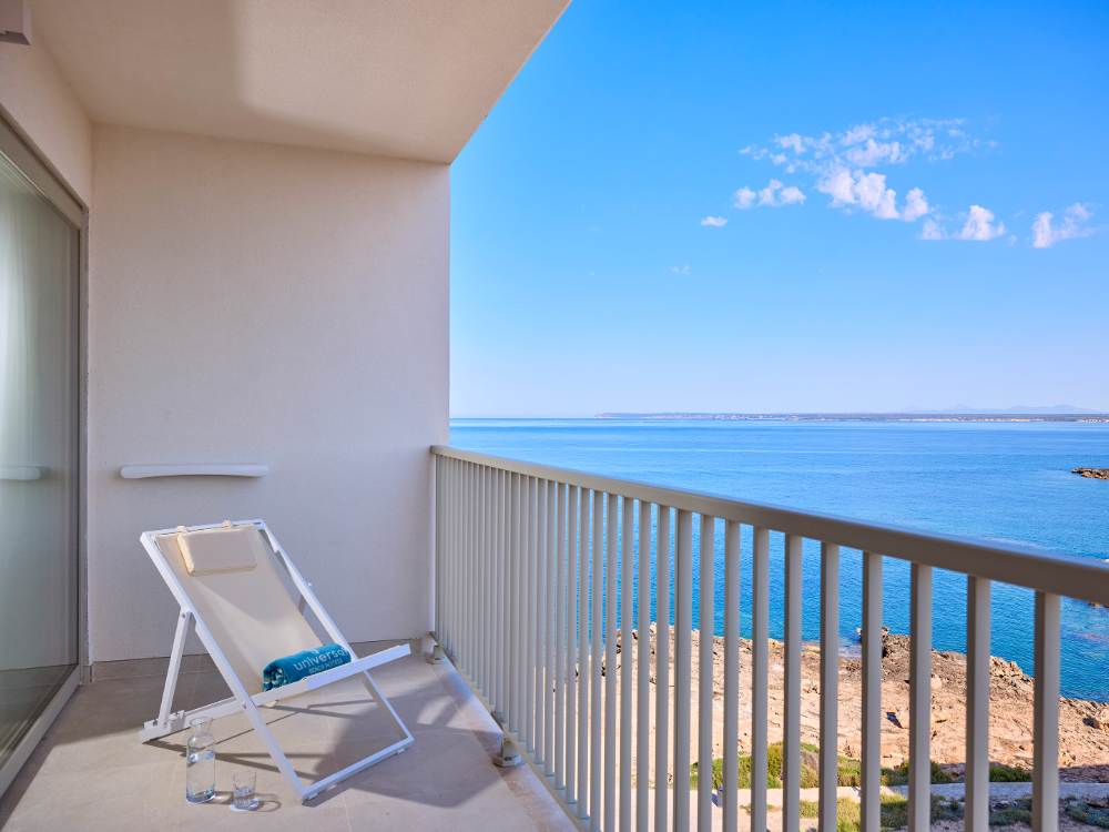 Suite vista mare frontale universal hotel romantica