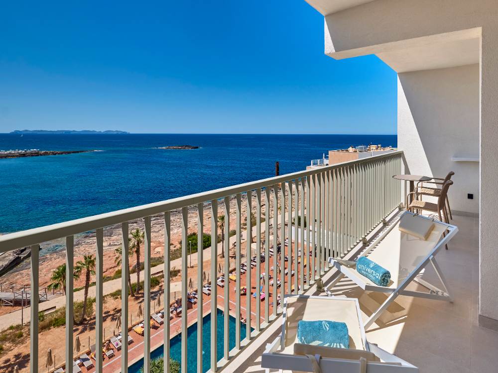 Suite vista mare frontale universal hotel romantica