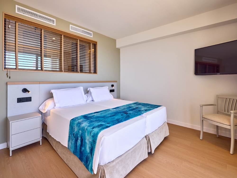 Suite vista mare frontale universal hotel romantica