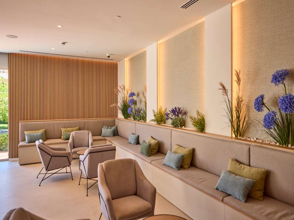 otros servicios otros servicios universal hotel romantica