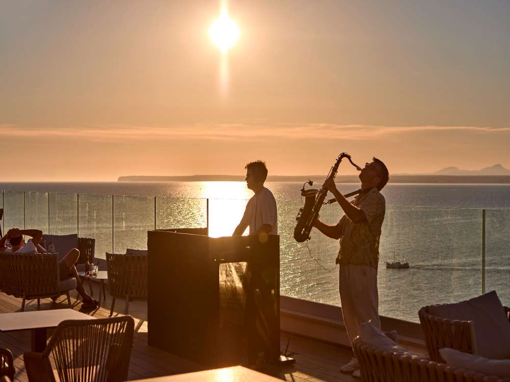 sky bar servicio sky bar universal hotel romantica